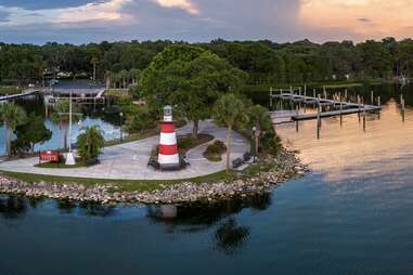 sunset over the Mount Dora lake lighthouse