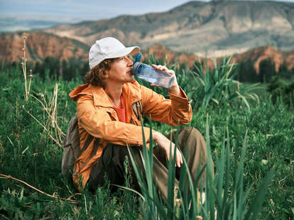 reusable water bottle travel products minimize waste