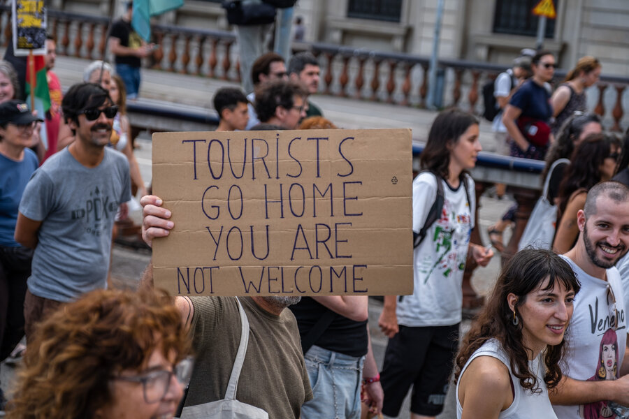 Barcelona Protests Against Tourists, Explained - Thrillist