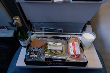 in-flight dining airplane meal turkish airlines