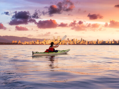 kayaking in vancouver, canada