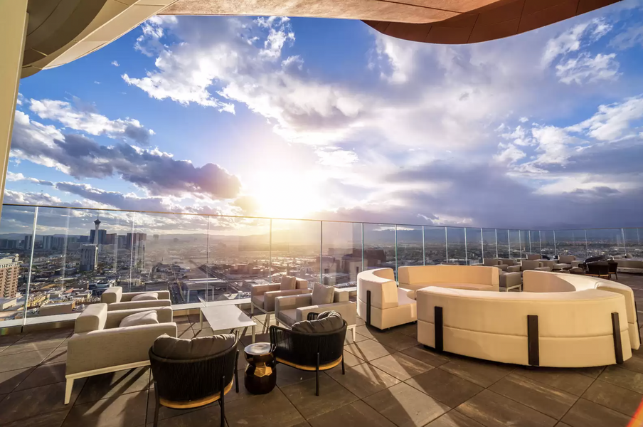 Best Rooftop Bars in Las Vegas: Where to Drink with a Vegas Strip View ...