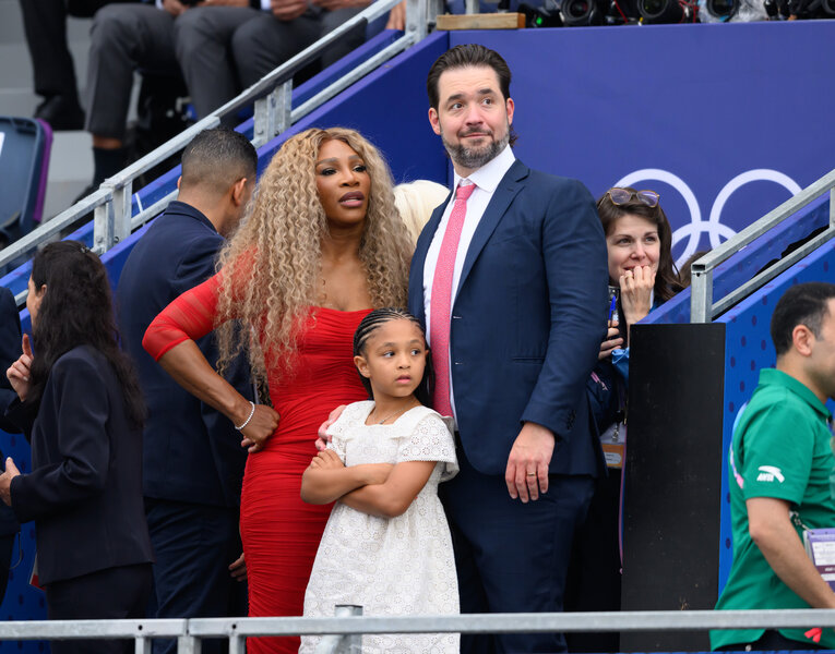 Serena Williams Says a Paris Hotel Restaurant Denied Her and Her Kids Entry