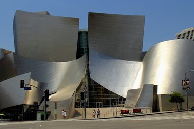 disney hall concert venue in downtown los angeles