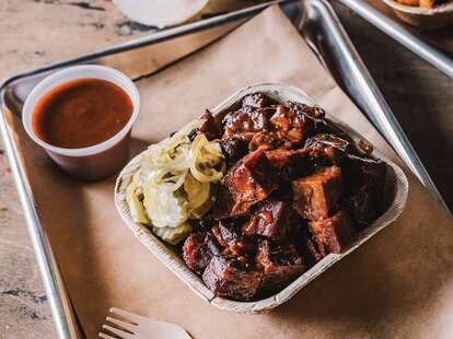 Kansas City burnt ends at Stateline Road Smokehouse