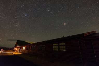Hotel Rangá in iceland under the stars