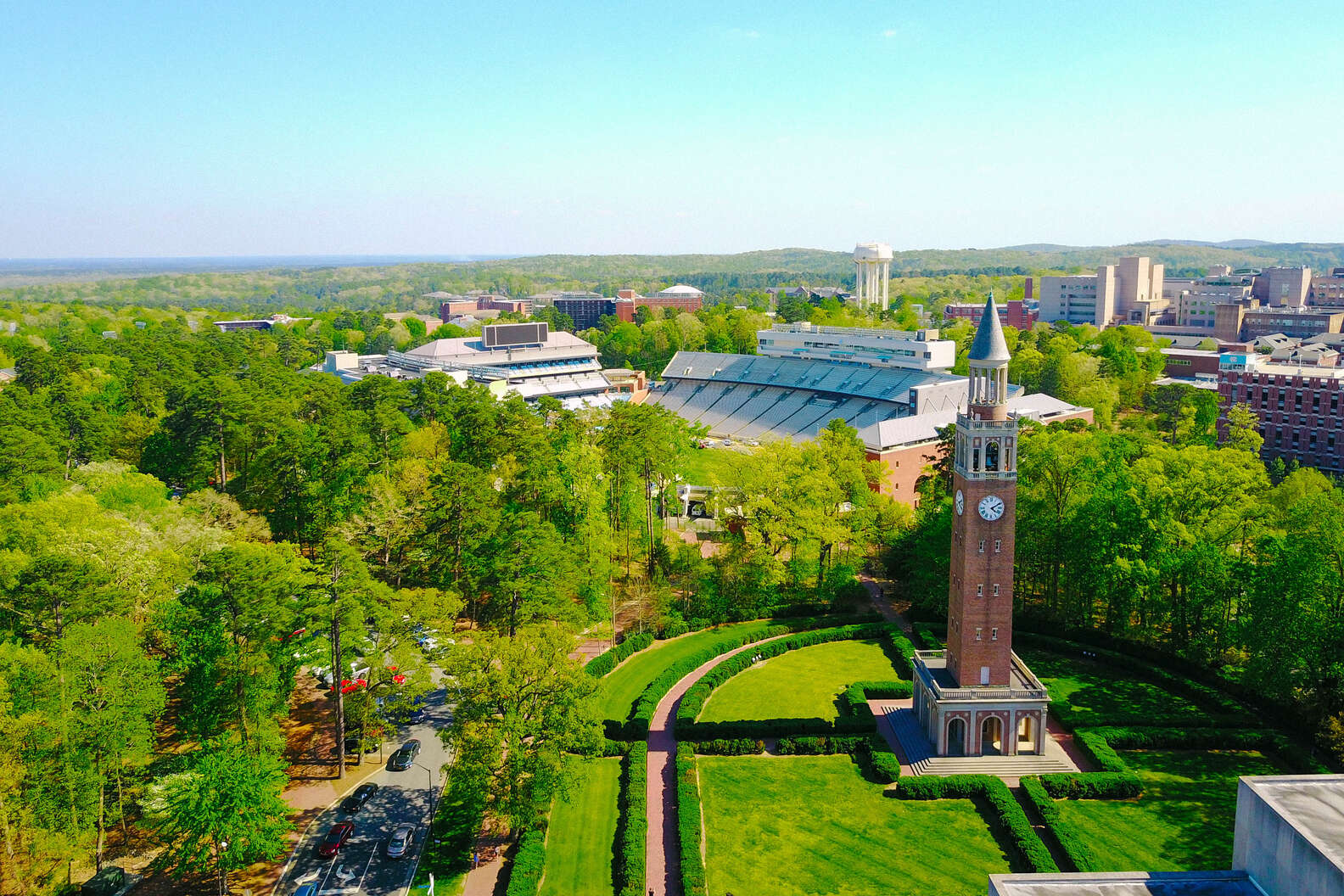 Chapel Hill: The College Town That’s Been Partying Since 1793 Chapel Hill: The College Town That’s Been Partying Since 1793