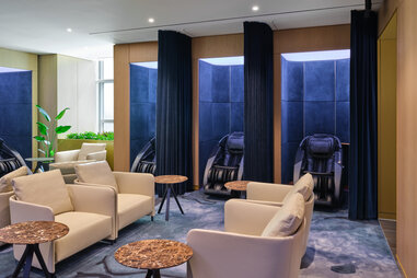 Delta One Lounge JFK spa
