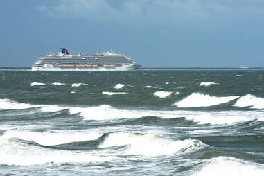 cruise on rough seas