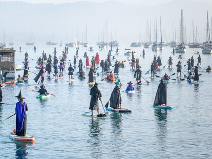Witches paddling at Morro Bay in 2021.