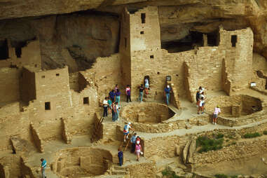 mesa verde, houses of sandstone built into a cliff, Anasazi cliff dwellings