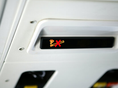 plane no-smoking sign