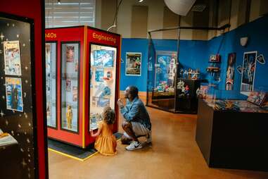 father and daughter at the childrens museum upstate in greenville