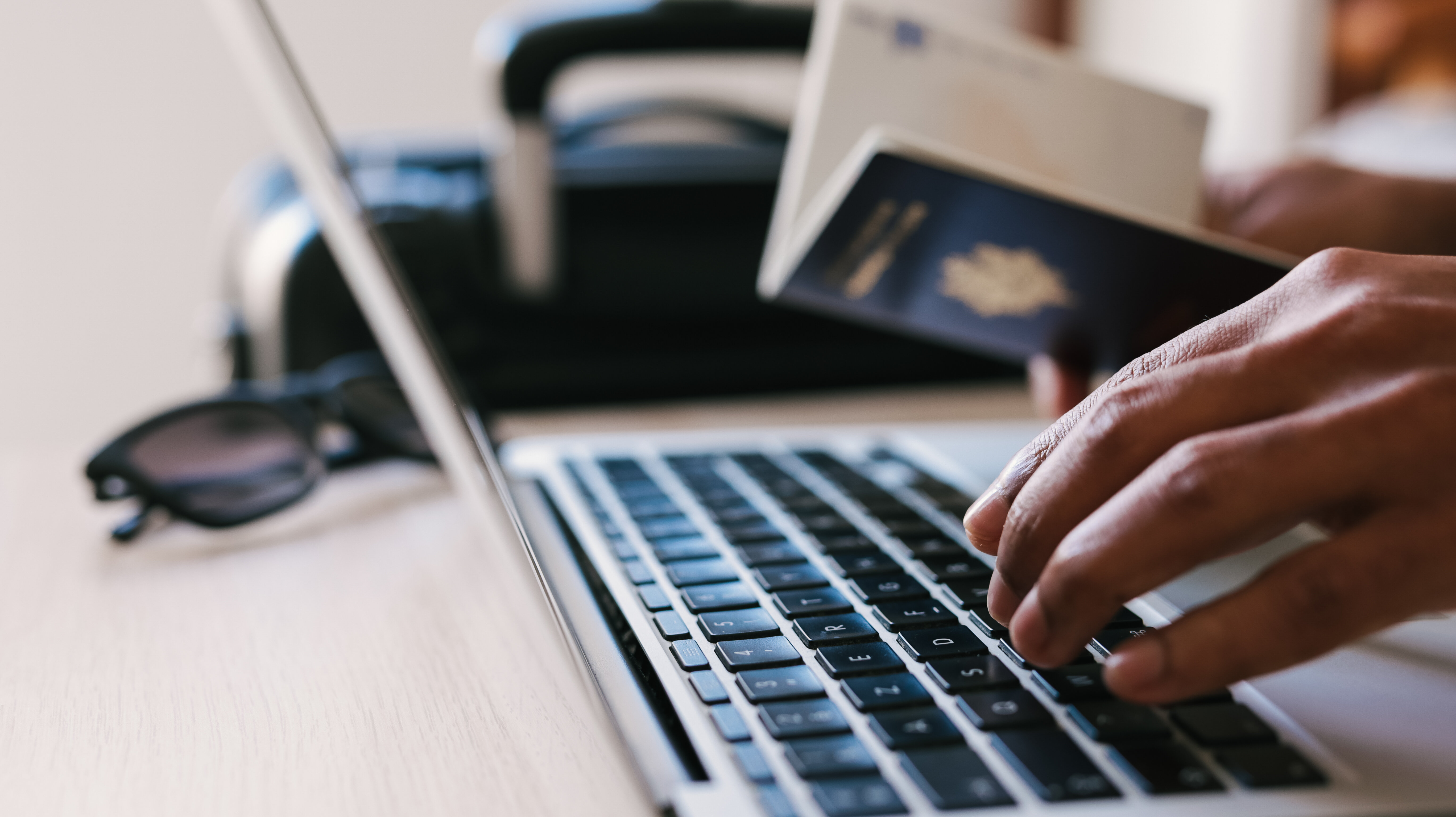 This Viral Flight Booking Hack Could Save You a Lot of Money