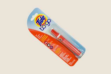 A package of Tide To Go Pens