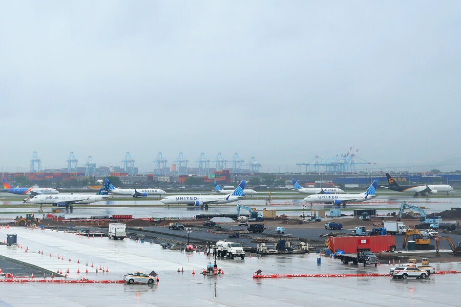 What to Do if Your Flight Plans Include America’s Most Problematic Airport