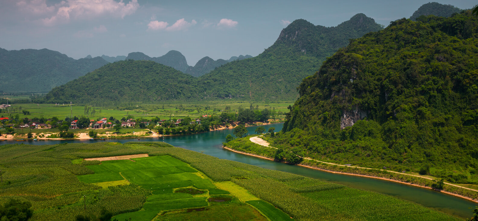 They Set Up Cameras In A Remote Mountain Range And Found The World's ...