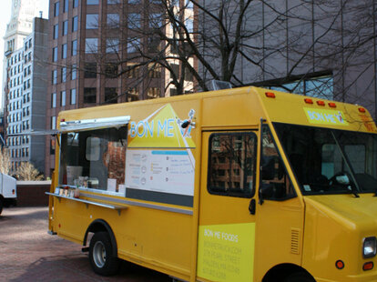 Bon Me Food Truck - Vietnamese-inspired Gourmet on City Hall Plaza ...