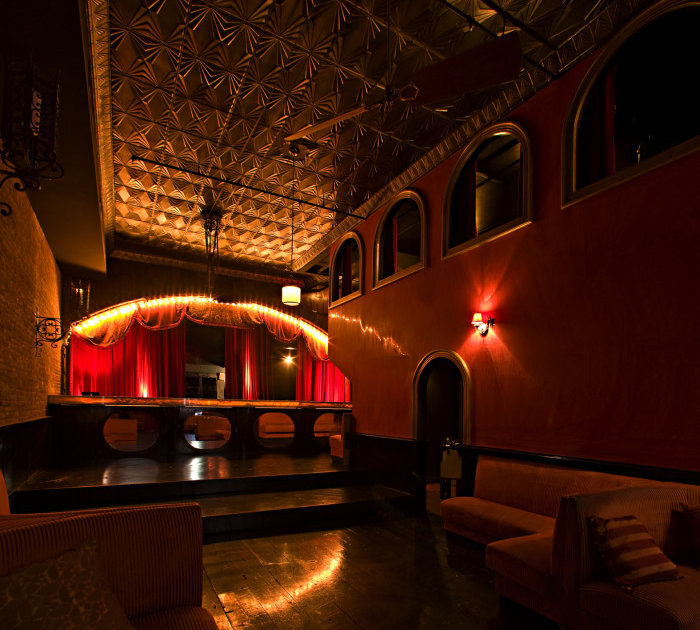 Theater Bar A New York, NY Bar.