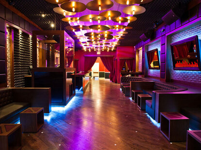 Studio 21: A Bar in New York, NY - Thrillist