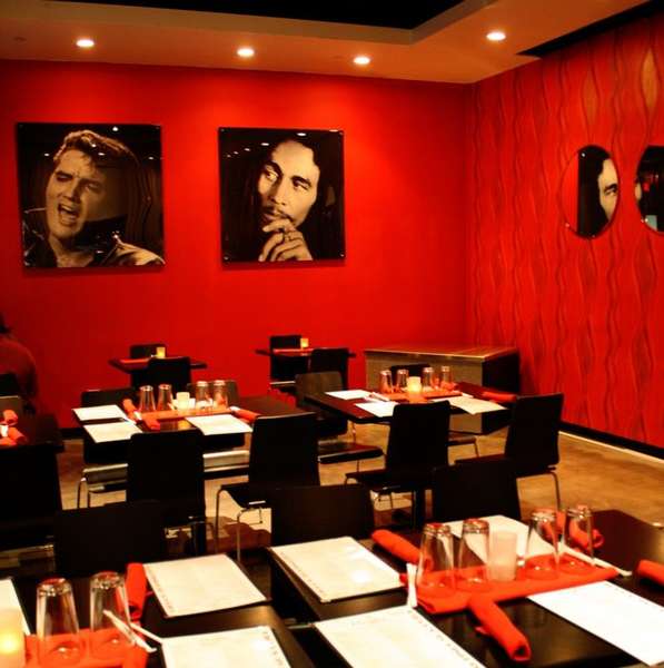 Mingles Martini Bar & Grill Eat Thrillist Atlanta