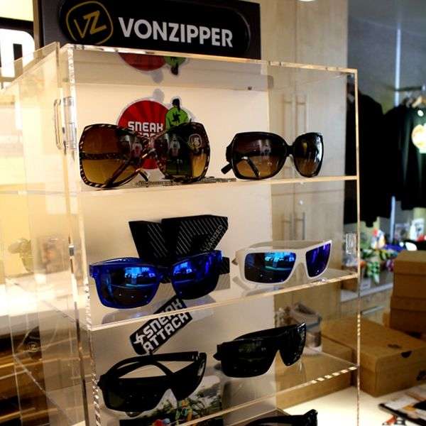 Vonzipper Sunglasses - Thrillist