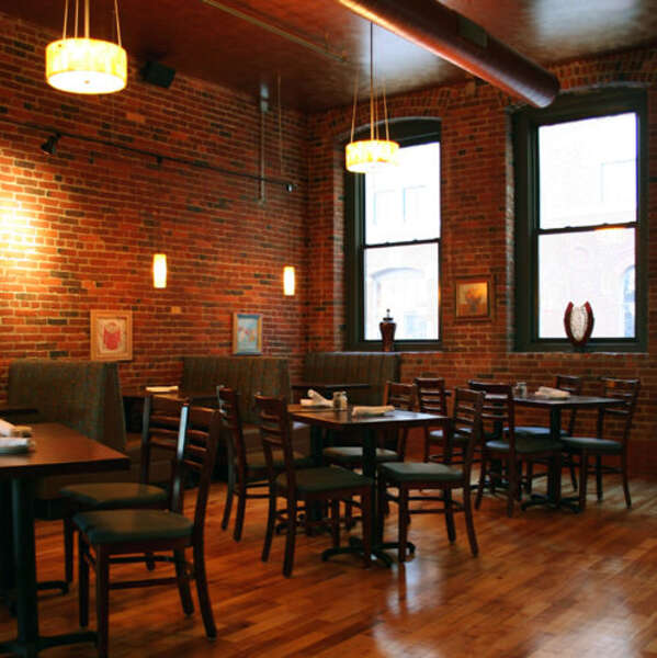 Barlow's Restaurant A Bar in Boston, MA Thrillist