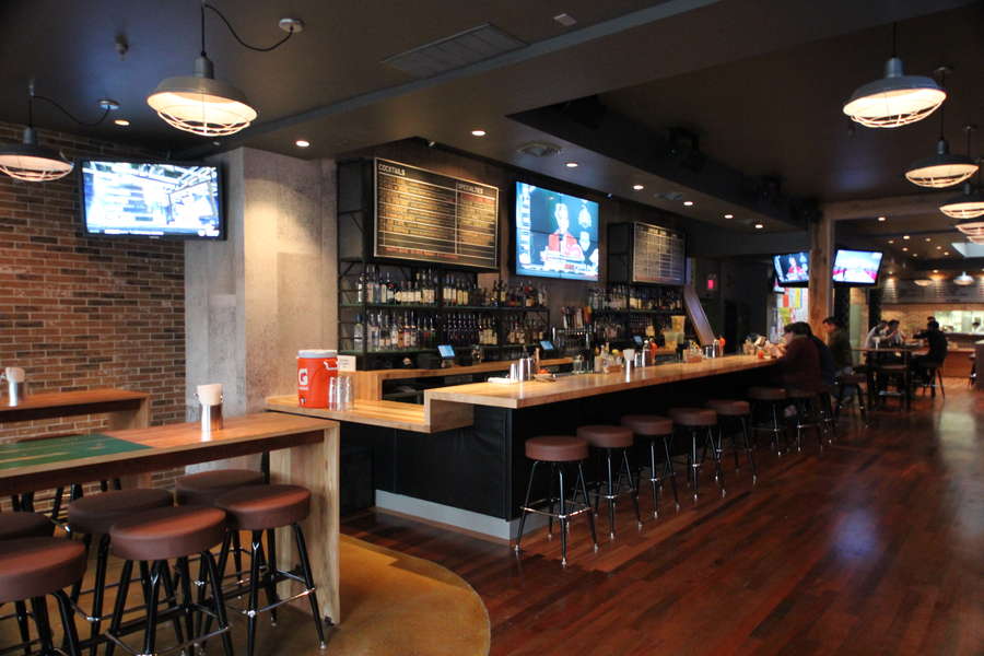 Hi Tops A San Francisco Ca Bar Thrillist