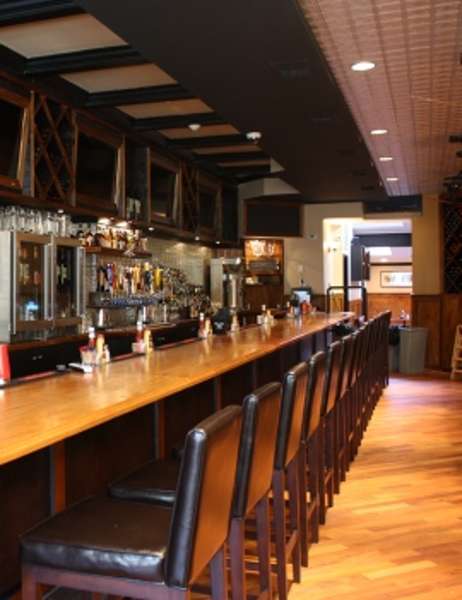 Maddy's Bar and Grille: A Bar in Washington, DC - Thrillist