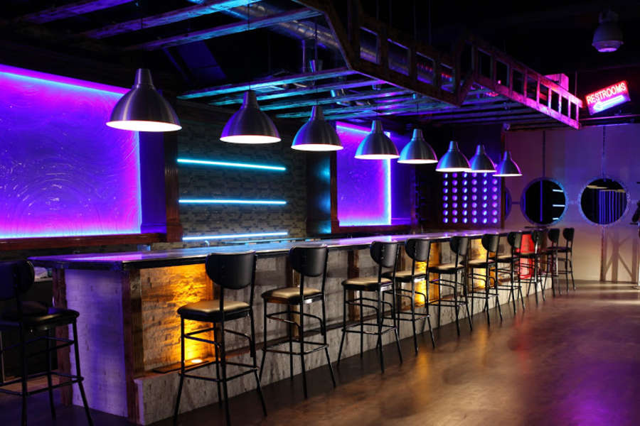 Garage Lounge Drink Thrillist Boston