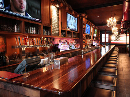 Hawk 'n' Dove: A Bar in Washington, D.C. - Thrillist