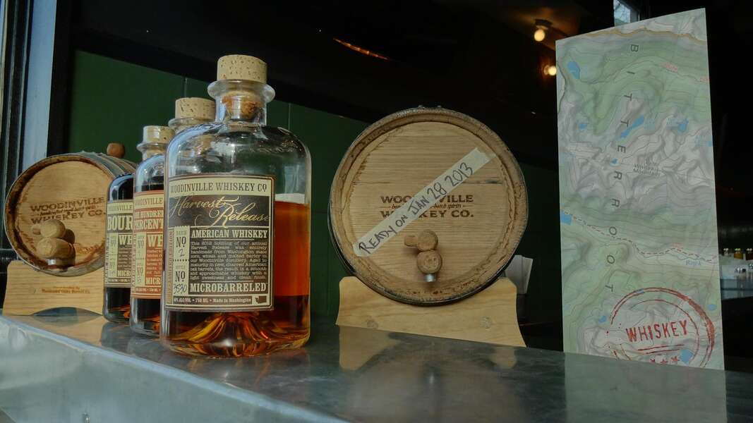 Bourbon & Bites at Bitterroot BBQ Drink Thrillist Seattle