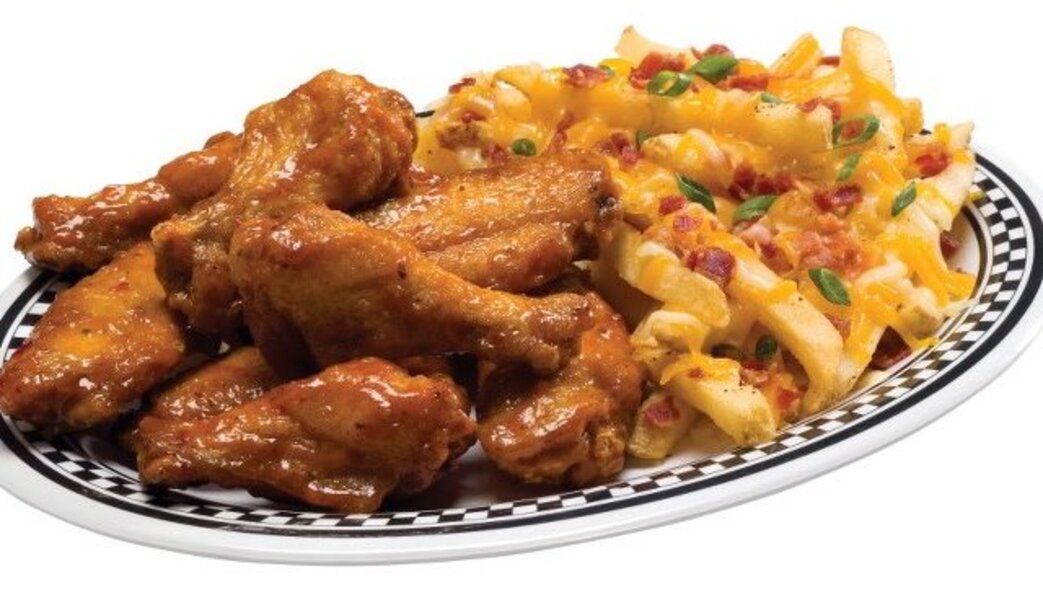 Quaker Steak Lube: A Restaurant in Plano TX Thrillist Quaker Steak Lube: A Restaurant in Plano TX Thrillist