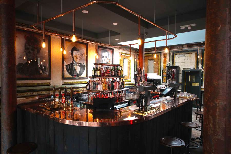 Well & Bucket Drink Thrillist London