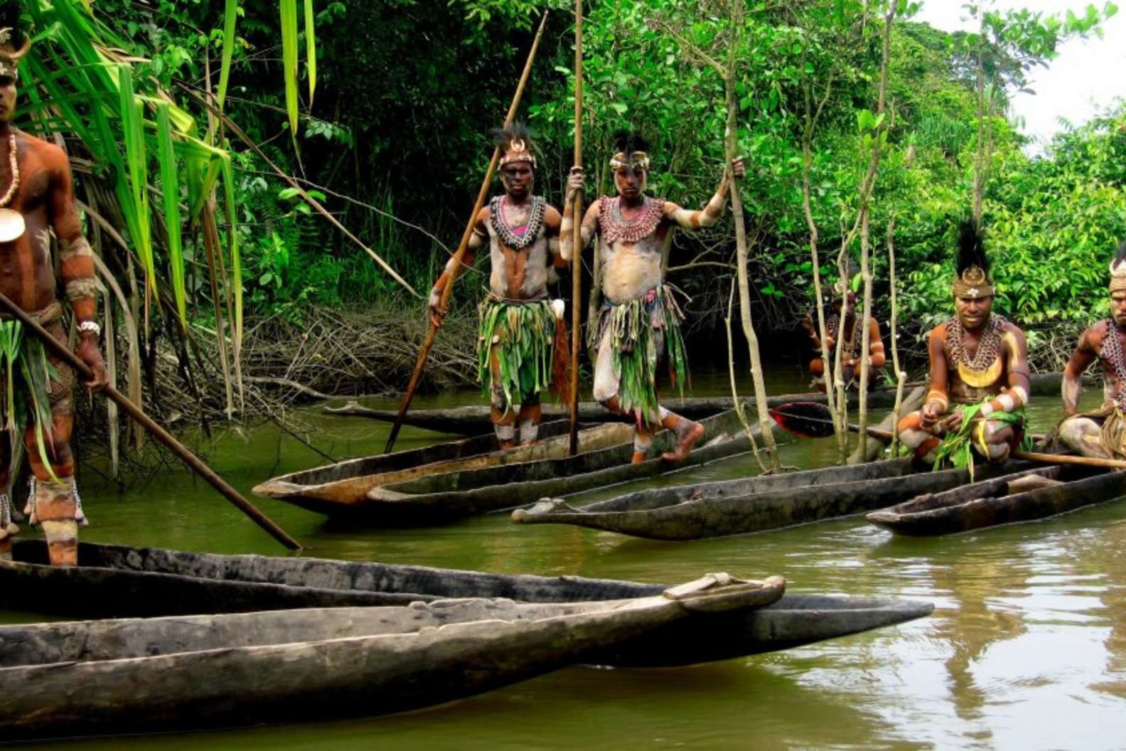 Papua Yeni Gine'de gezilecek yerler