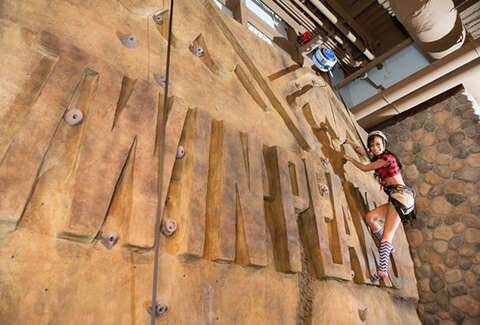 Twin Peaks - Eat - Thrillist Las Vegas