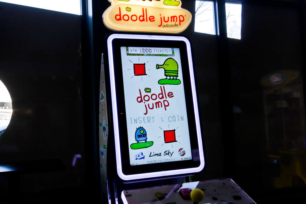 Doodle Jump - Arcade Ticket Game 