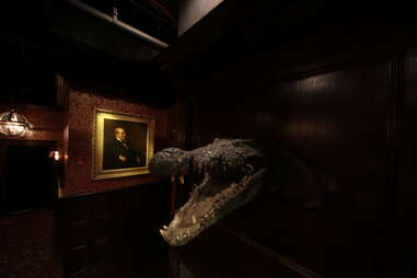 Jekyll & Hyde interior - croc head