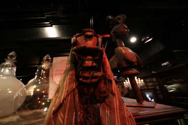 Jekyll & Hyde interior - weird mask