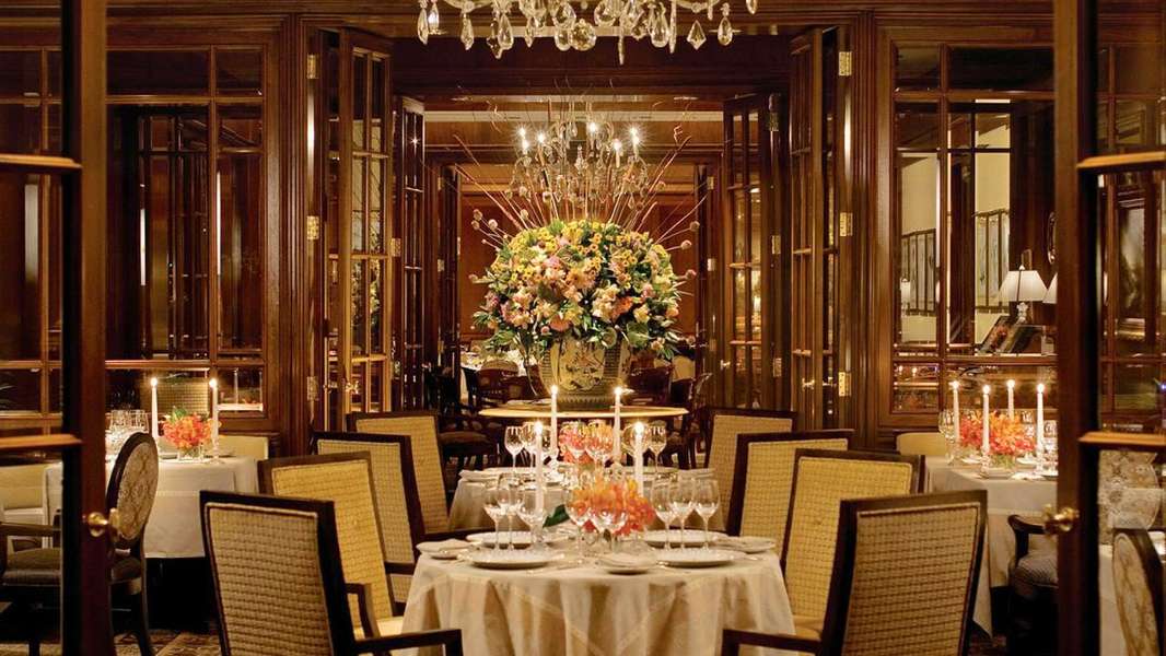 Fountain Restaurant at the Four Seasons Hotel Philadelphia: A