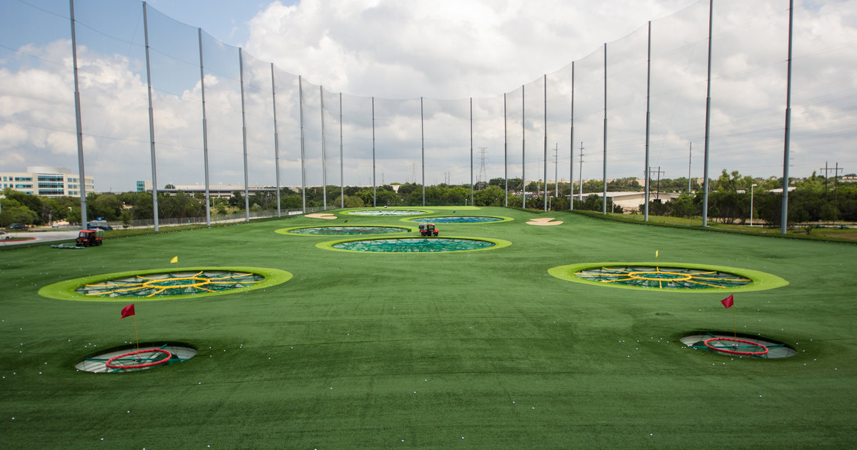 TopGolf A Austin, TX Bar.