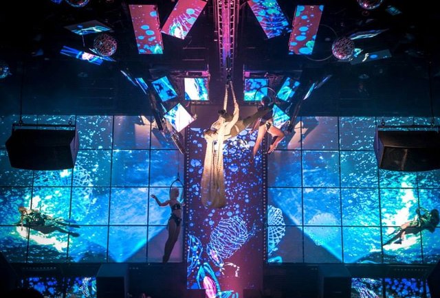 Daylight Beach Club & The Light Nightclub - Drink - Thrillist Las Vegas