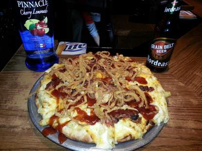 heesy Mac and Rib Melt Pizza with Bourbon BBQ Sauce and Tabasco Fried Onions