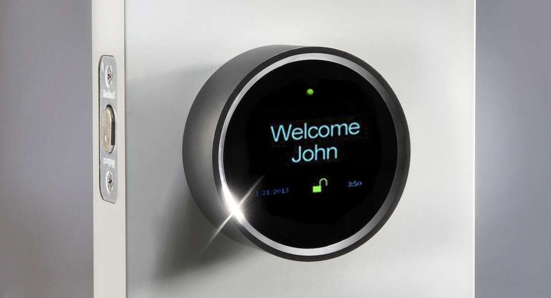 Gojo Smart Lock - Arm your crib with a handsome digital doorman you ...