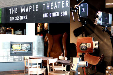 Maple theatre