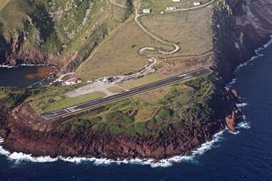 Juancho E. Yrausquin Airport