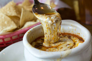 Mijo's queso fundido