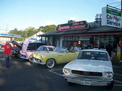 Sycamore Drive-In, Bethel CT