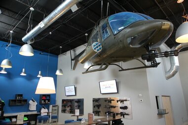 Lock And Load Miami Shoot Automatic Weapons In Wynwood Legally Thrillist Miami