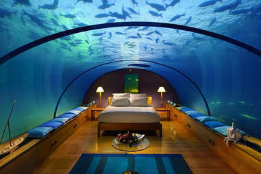 Poseidon Undersea Resort, Fiji